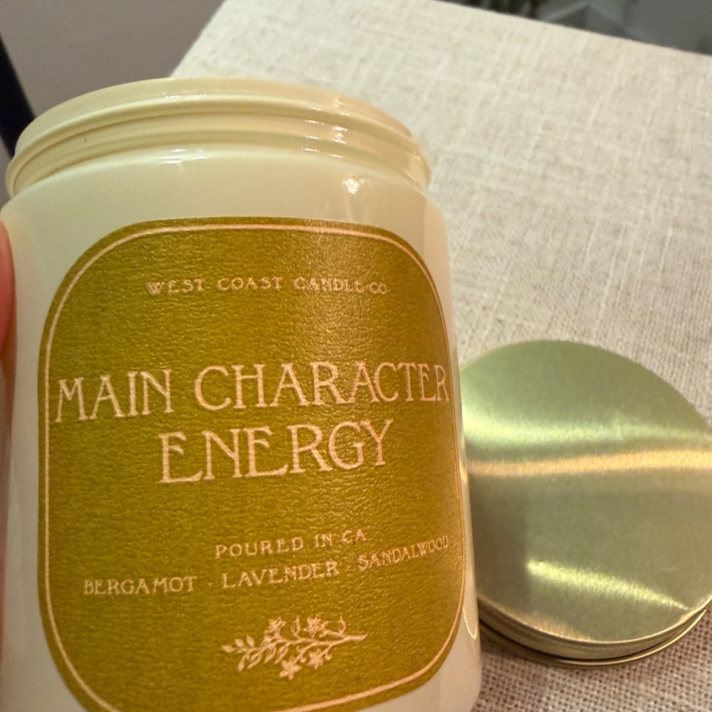 West Coast Candle 6.5 oz Main Character Energy bergamot sandalwood earthy scent